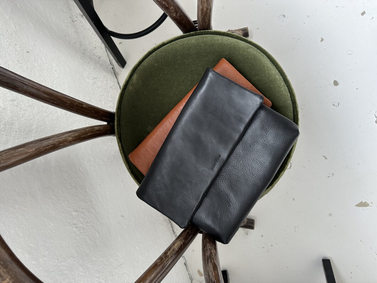 Hand pouch Rota